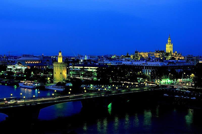 Yit Via Sevilla Mairena Майрена-дель-Альхарафе Экстерьер фото